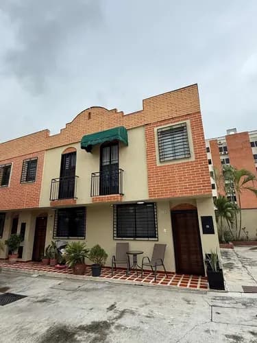 Townhouse Moderno En Tazajal, Residencias Villa Florencia At