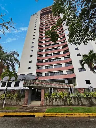 Tania Guerrero Inzitu Realtors Vende Pent House En Venta Urb El Parral Municipio Valencia Edo Carabobo (solo Clientes)