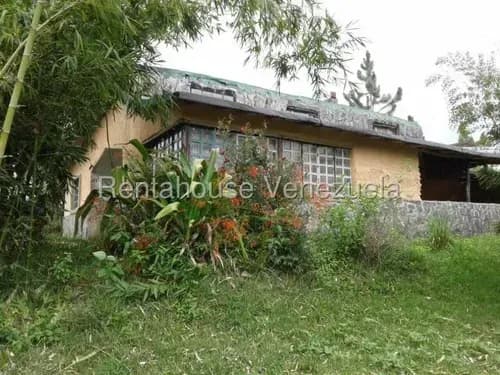 Inmuebles Milagros Nazareth Terreno En Venta En Andres Eloy Blanco Lara Sanare. Codigo Del Inmueble 26-20005 Economica Residencial Economico Comercial