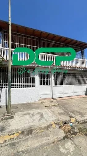 Se Vende, Espectacular Quinta De Esquina En La Urb. La Fuente, Turmero. Edo Aragua. Dcp