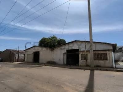 Se vende Galpón Industrial de 532 m2 cerca Calle 100 Sabaneta Maracaibo