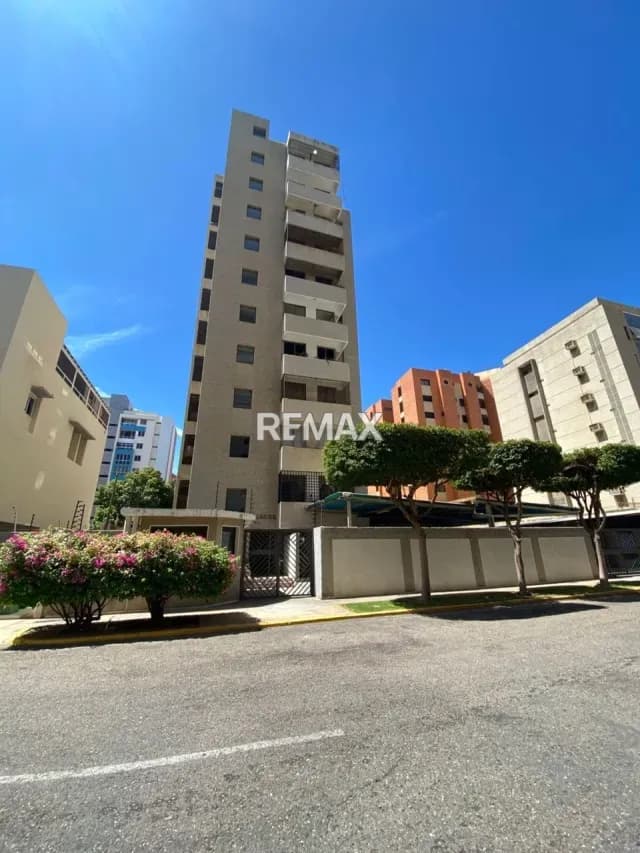 RESIDENCIAS YARACAL.