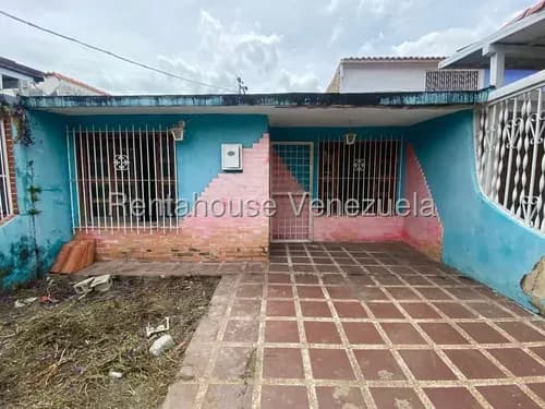 Yolmar Mendoza Vende Cómoda Casa En Cabudare, Excelente Potencial Estructural, Ideal Para Familias O Inversionistas Que Deseen Ejecutar Un Proyecto De Remodelación