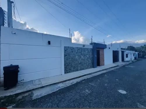 Casa En Venta En San Diego Las Morochas 1 Ls