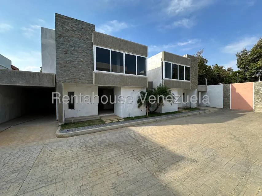 Casa (Duplex) en Venta en Sector San Bosco, Falcon