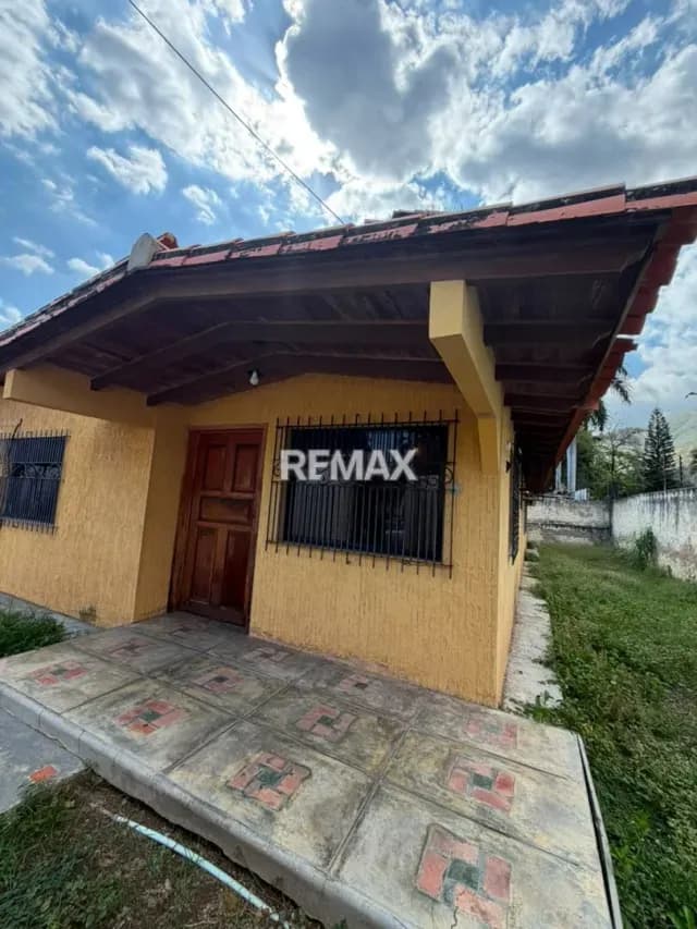 Casa en Alquiler Urb. Barrio Sucre