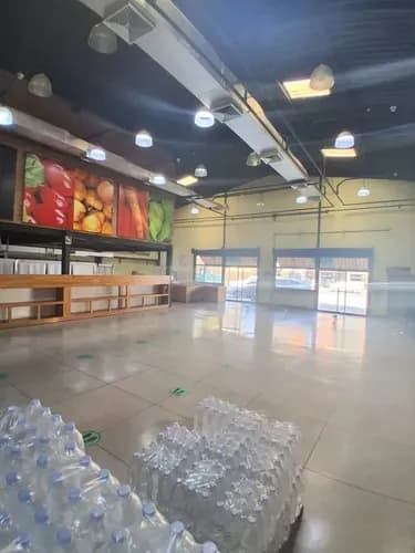 En Venta Local Comercial Av. Principal De Lechería. Rosa Maria Mata Evergreen