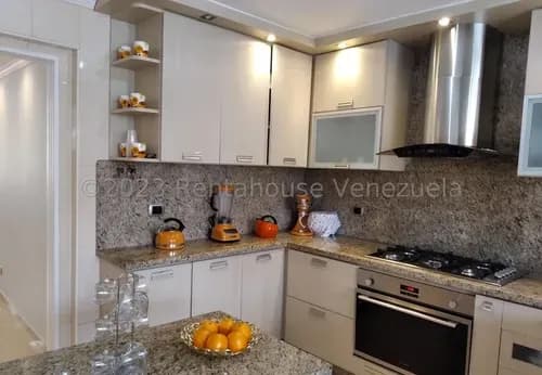 La Urbina Remodelado Venta Apartamento Piso Bajo Calle Cerrada Piso Bajo