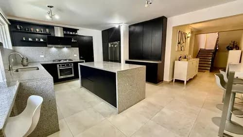 Alberis Noguera 331637, Casa En Venta En Valencia Lomas Del Este