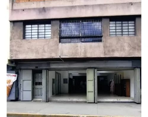 Edificio Comercial Y Terreno Adicional En Venta Quinta Crespo