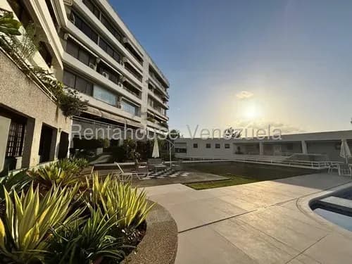 Planta Baja Dúplex Los Samanes 26-15050 R.e