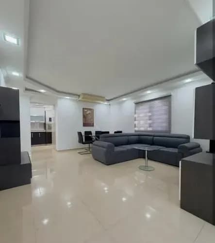 Se Vende Amplio Apartamento Totalmente Remodelado, Urb San Isidro, Con Planta Electrica Total, Maracay Estado Aragua 022js