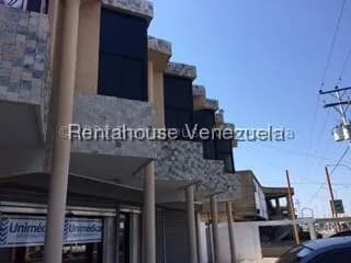Comercial (Local Comercial) en Venta en Cristobal Colon, Zulia