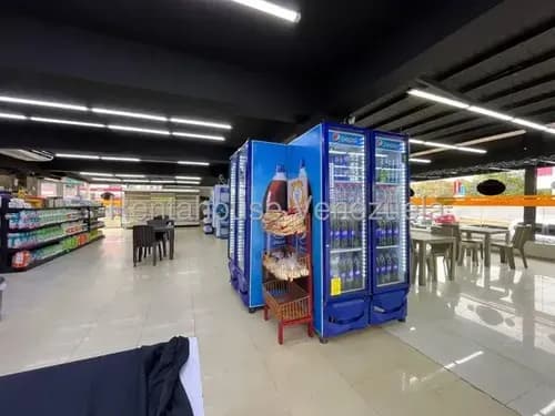 Locales Comerciales En El Este: 2 Niveles, Mobiliario De Panadería Incluido Y Ubicación Estratégica @eloisabermudez.rah