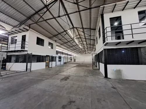 Julio Latouche 26-14781 Galpon Industrial En Alquiler Guacara Carabobo, 1800 Metros De Terreno, 1600 Metros De Construcción, Pozo De Agua