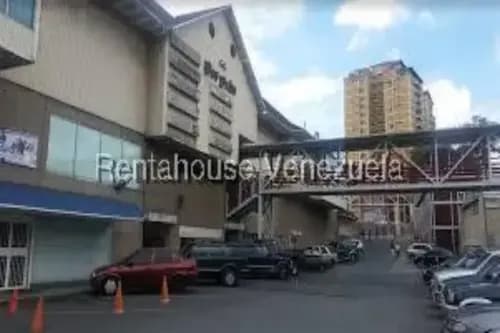 Local Comercial En Alquiler A Pocos Metros Del Cc La Cascada. Gustavo 26-7272