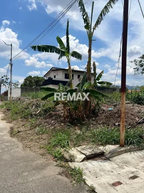 En venta terreno en la urb privada Colinas de Guataparo, valencia Estado Carabobo