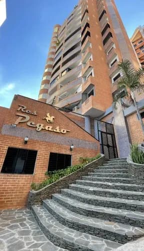 Or Bello Apartamento En Venta Res. Pegaso El Parral !!! Equipado 100% Exclusivo Apartamento En Zona Norte De Valencia!! 95 Mts Aprox 3 Habitaciones Aires Acondicionados Lavadora/secadora 2 Baño