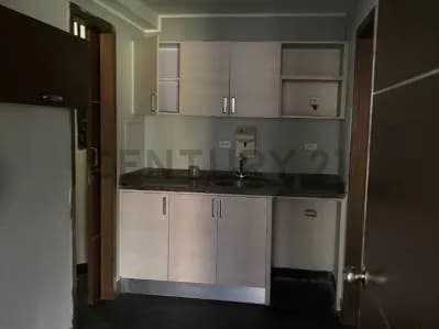 CCCT OFICINA EN ALQUILER PARA REMODELAR