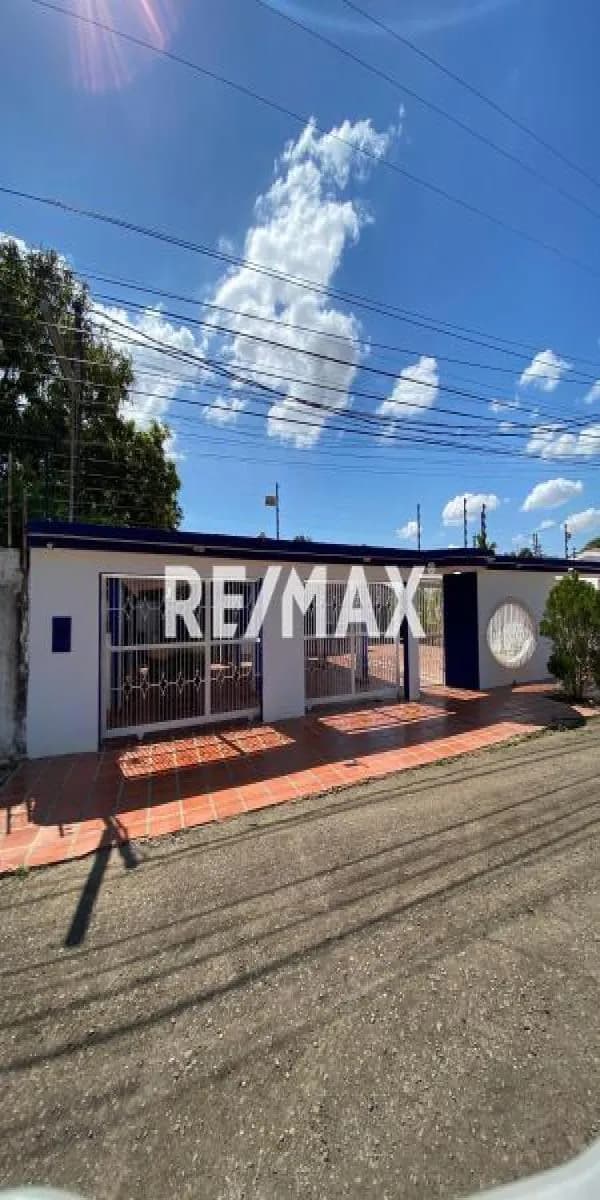 Casa en Urbanización Canaima