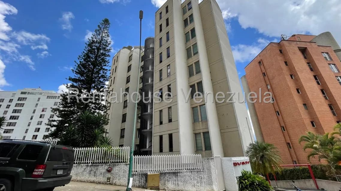 Apartamento (1 Nivel) en Alquiler en Los Naranjos del Cafetal, Distrito Metropolitano