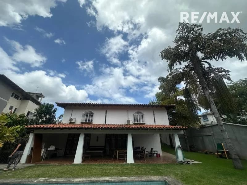 CASA CUMBRES DE CURUMO 1205 MTS VENTA