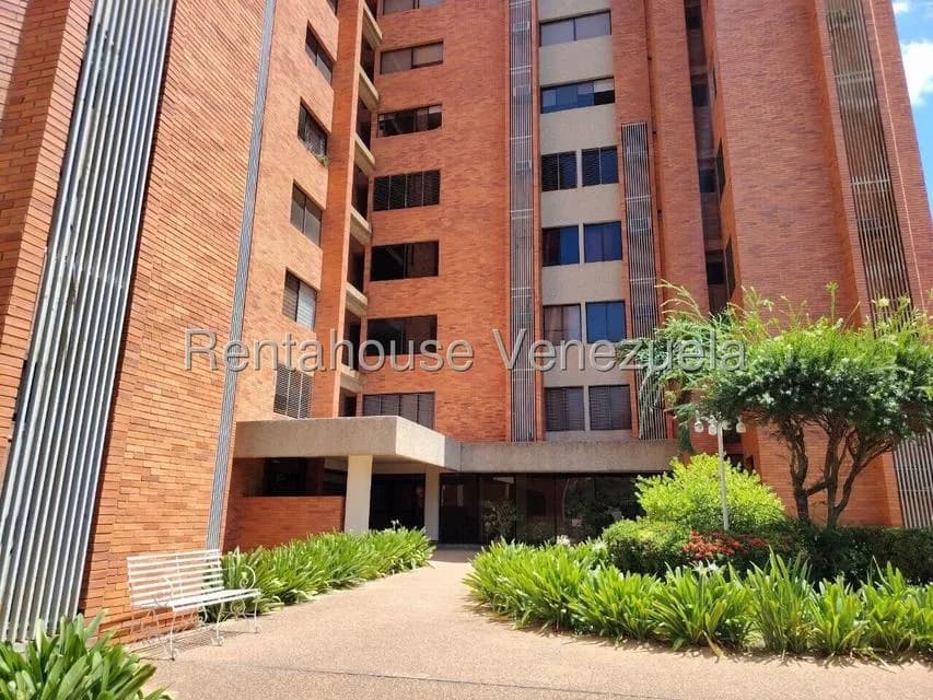 Apartamento (1 Nivel) en Alquiler en Banco Mara, Zulia