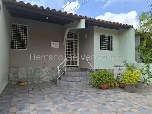 Casa En Venta La Mora Cabudare Lara. Lerli Mc