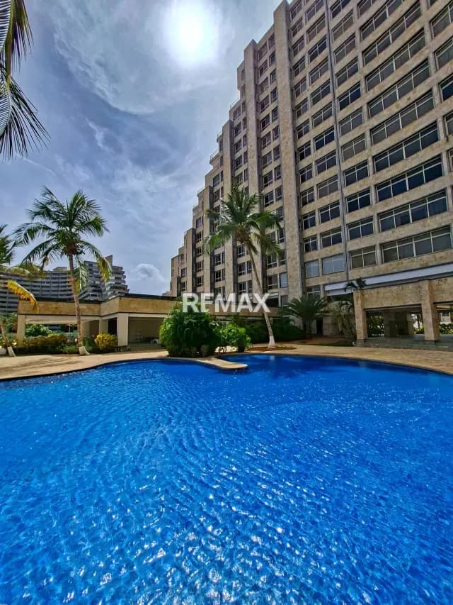 EN VENTA APARTAMENTO EN OCEANBLUE