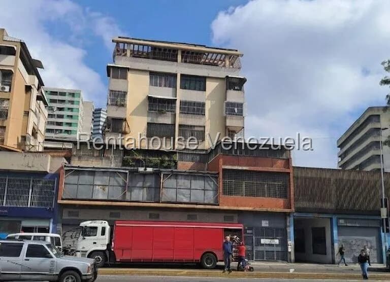Apartamento (Multiples Niveles) en Venta en San Martin, Distrito Metropolitano