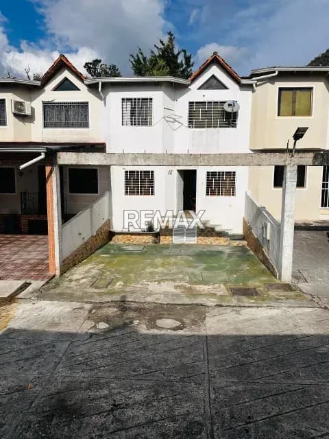 Casa. Venta. Pueblo Nuevo