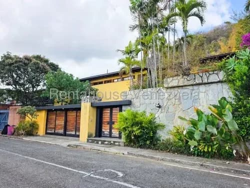 Agp Casa En Venta En Prados Del Este, Moderna, Con Estilo Asiática, Listo Para Habitar 26-15425