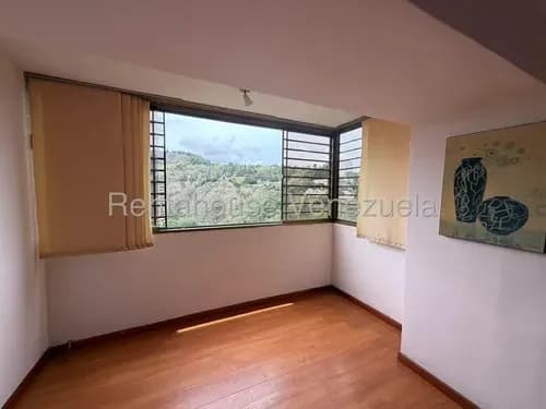 Kb - Apartamento En Venta En Manzanares, Comodo E Iluminado