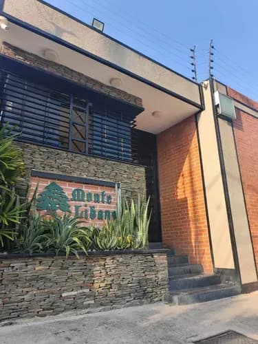 Townhouse En Res Monte Libano Naguanagua Yt Yenny Teran Vende