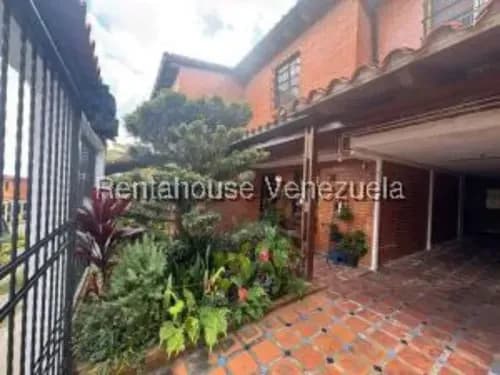 #26-16122 Comoda Casa En Llano Alto