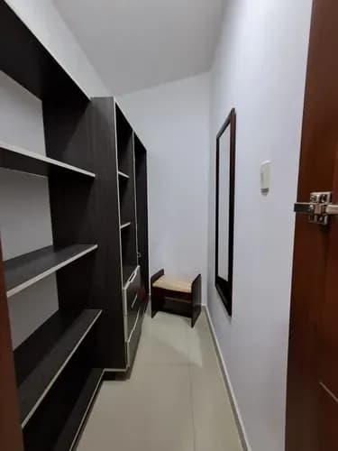 Nueva Captación Disponible En Alquiler Amplio Apartamento Semi-amoblado Con Pozo Propio Residencias Chelsea Court, Urbanización El Parral