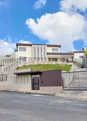 Casa En Venta Amplia E Iluminada En Pan De Azucar Carrizal
