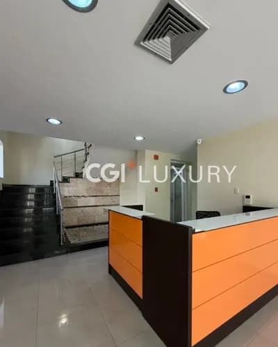 Cgi + Luxury Lecheria Ofrece En Venta Quinta Empresarial A Pocos Pasos De La Avenida Anzoátegui A Una Cuadra De La Plaza El Parque.
