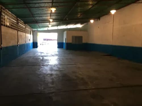 En Alquiler Galpón 260 Mts2 Almacenaje Oficina Baños Patio De Maniobras Pozo De Agua Planta Eléctrica Vigilancia Privada Gm