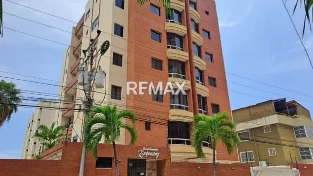 SE ALQUILA APARTAMENTO EN LECHERIA TIPO ESTUDIO