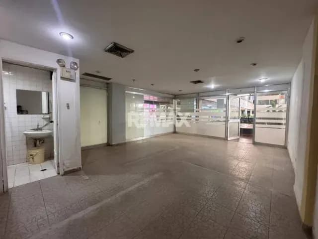 Se vende Local Comercial en centro comercial siglo XXI LA VIÑA