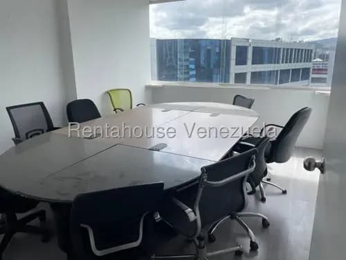 Oficina En Alquiler, Frente Al C.c. Lido, Urb. El Rosal
