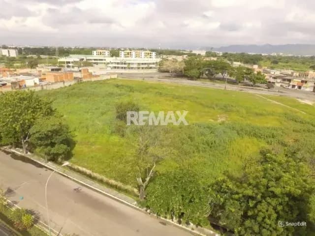 Terreno en Venta en Paraparal - Los Guayos