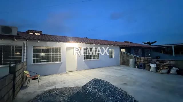 Casa en venta ubicada en Urb. Lomas de Santa Sofía - Araure