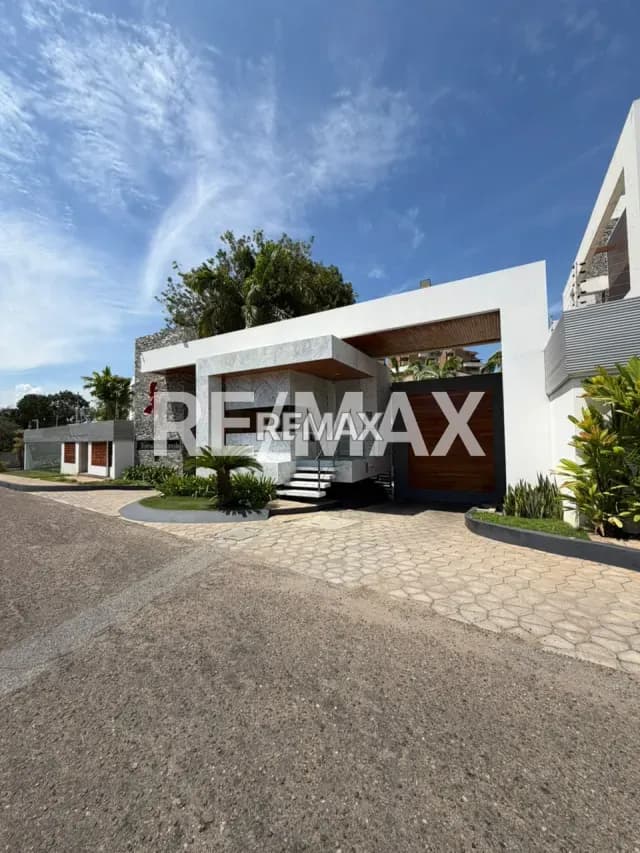 Casa conjunto Residencial Fortaleza creole