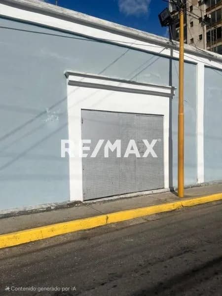 lquiler de Local de 54 mts a pie de calle diagonal a torre empresarial