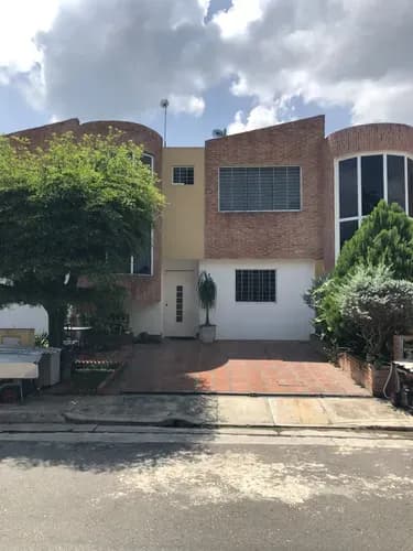Townhouse En Venta San Diego Villa La Cumaca Tanque 7k Piscina (solo Clientes) Ng-ind