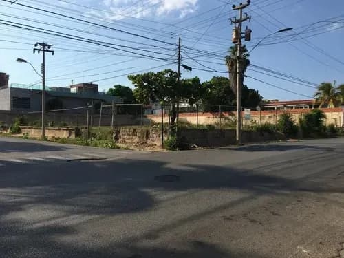 Terreno Lechería Venta 1768 M2