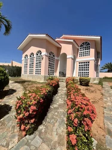 Casa Tipo Americano, Urbanización De Lujo