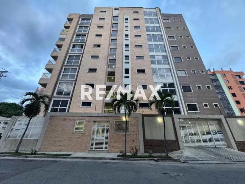 En Venta Apartamento Dúplex con Doble Terraza, La Soledad